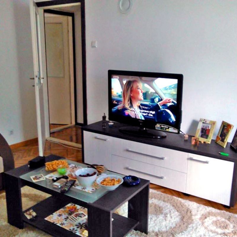 dnevni boravak u apartmanu JAMI Sokobanja