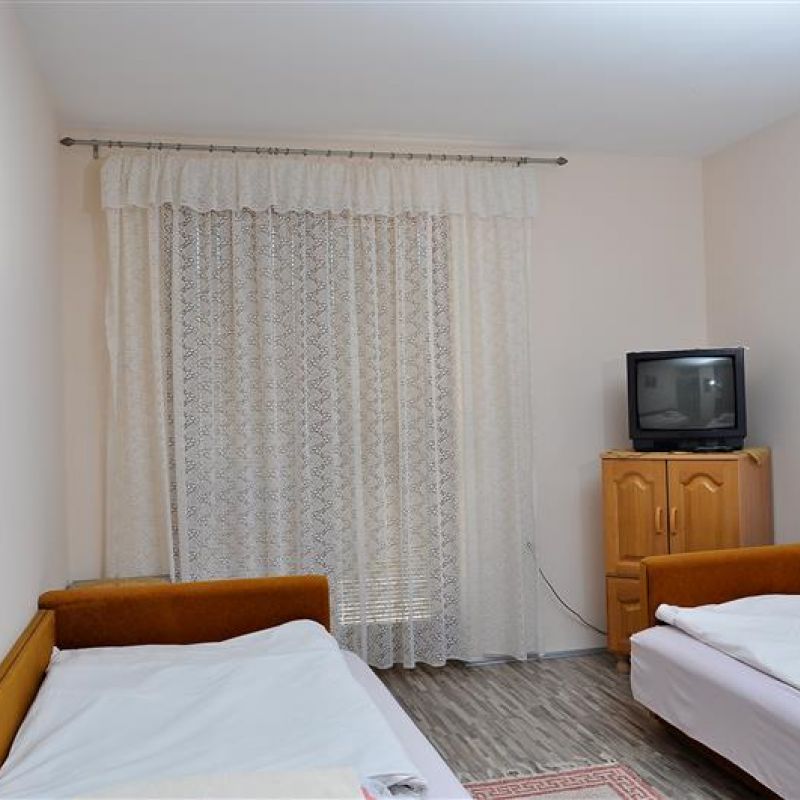 soba 4 u apartmanima rada soko banja